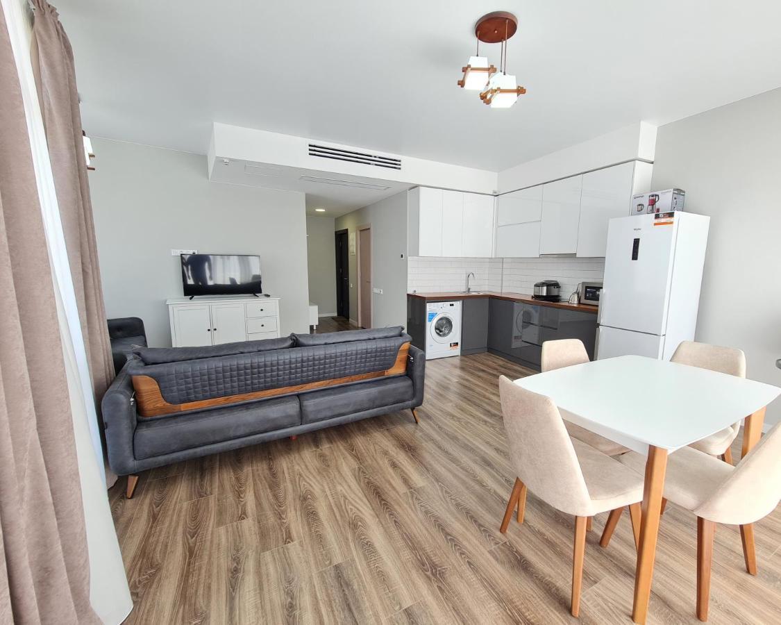 Apartament White Sails Apartment Batumi Ngoại thất bức ảnh